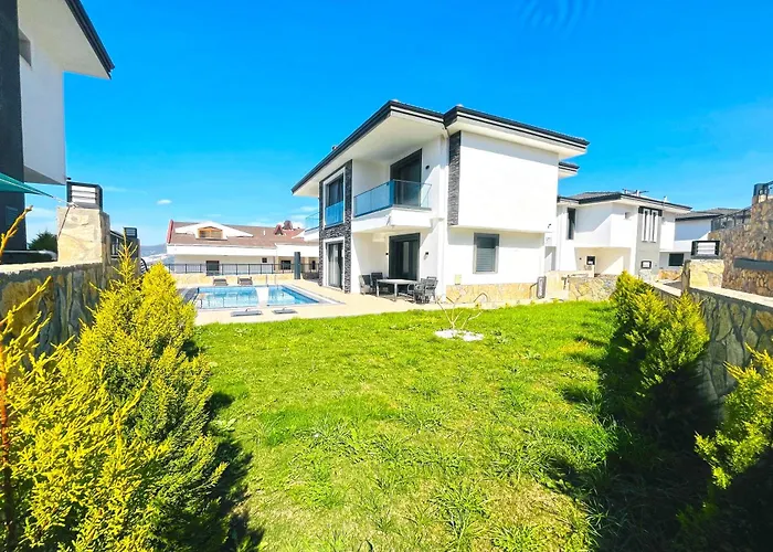 Akbuek Manzara G Villa